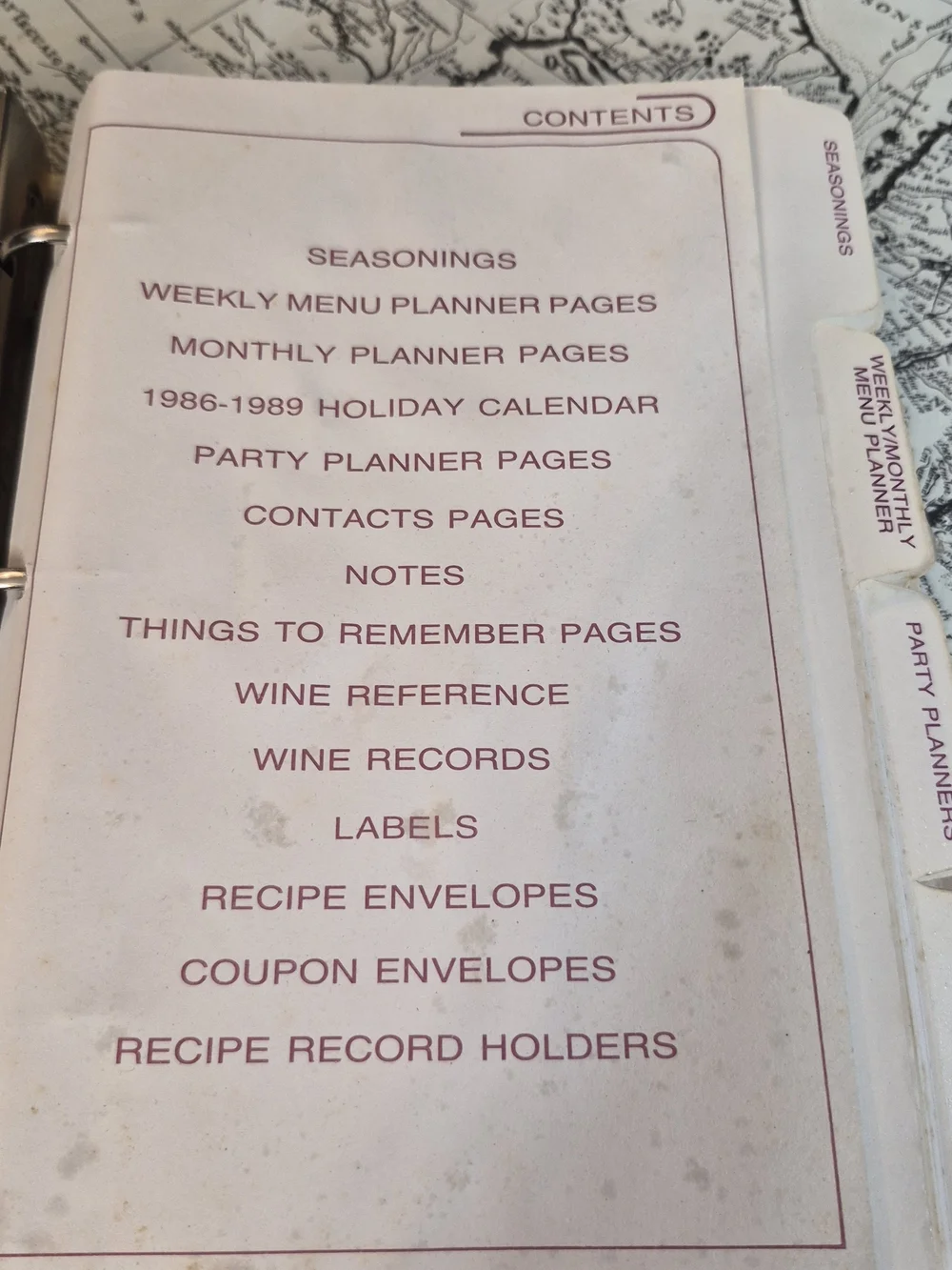 RARE Kitchen Organizer Binder - Cream with Brown Bear Design
